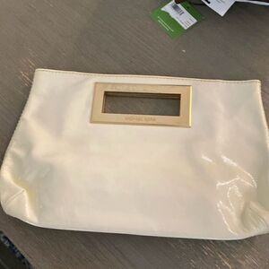 MICHAEL Michael Kors Off-White Patent Leather Top Handle Frame Clutch